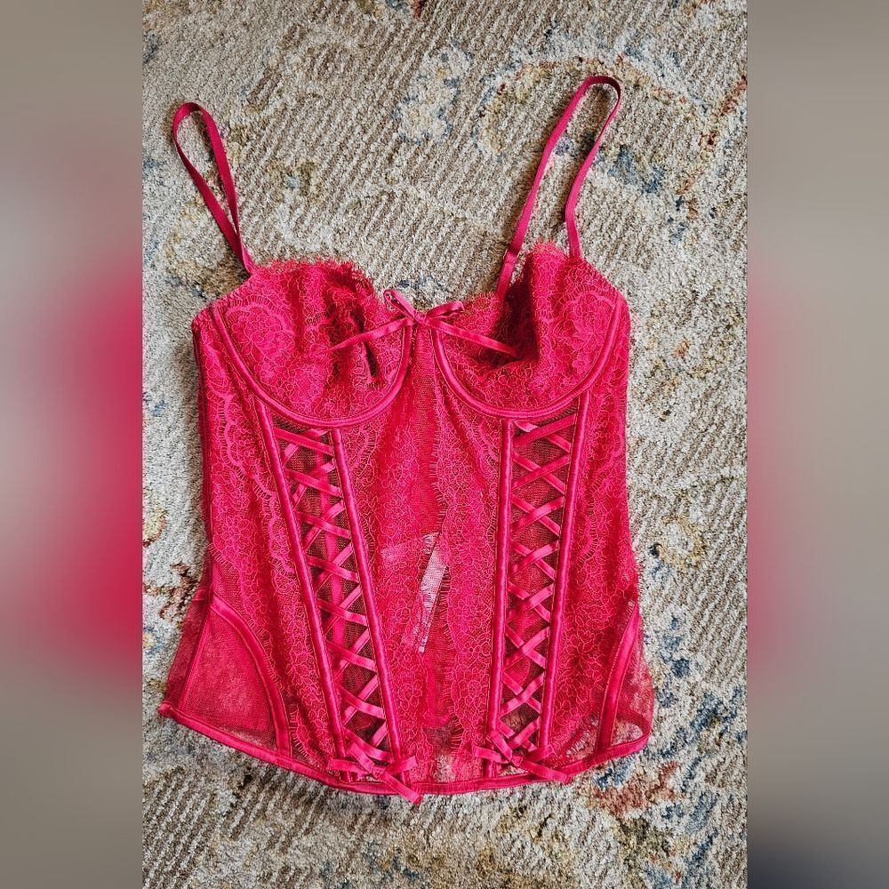 Victoria's Secret Adjustable Red Corset Size Small, Like New